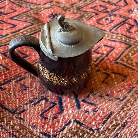 Antique Gibson & Sons Late Sevres Davenport Made in England Tin Lidded Creamer - Picture 2 of 9